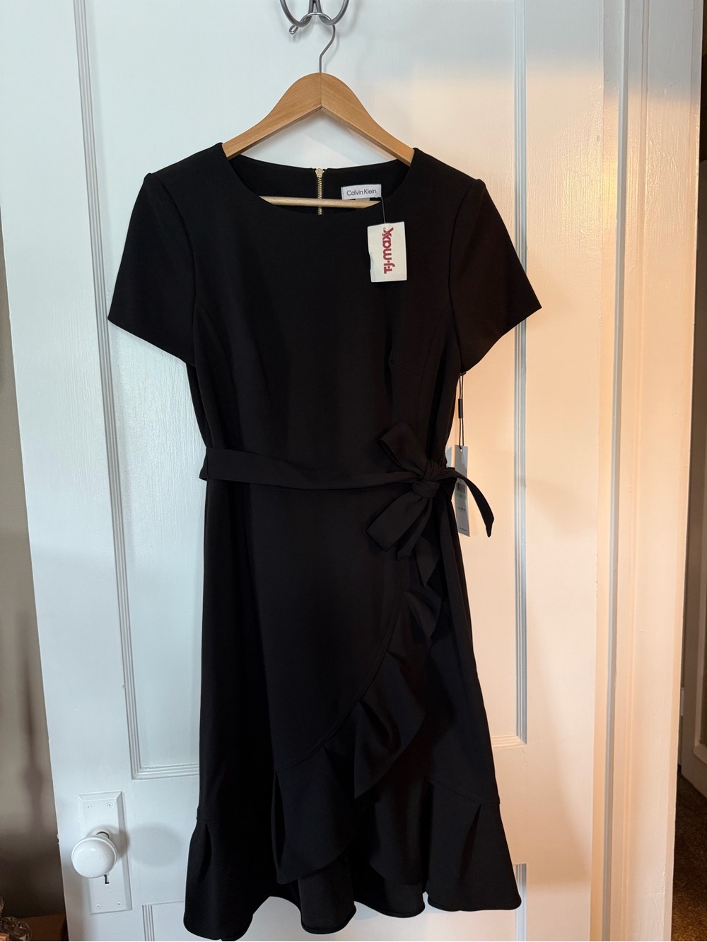 NWT Calvin Klein Women's Short Sleeve Ruffle Hem Faux Wrap Crepe Mini Dress